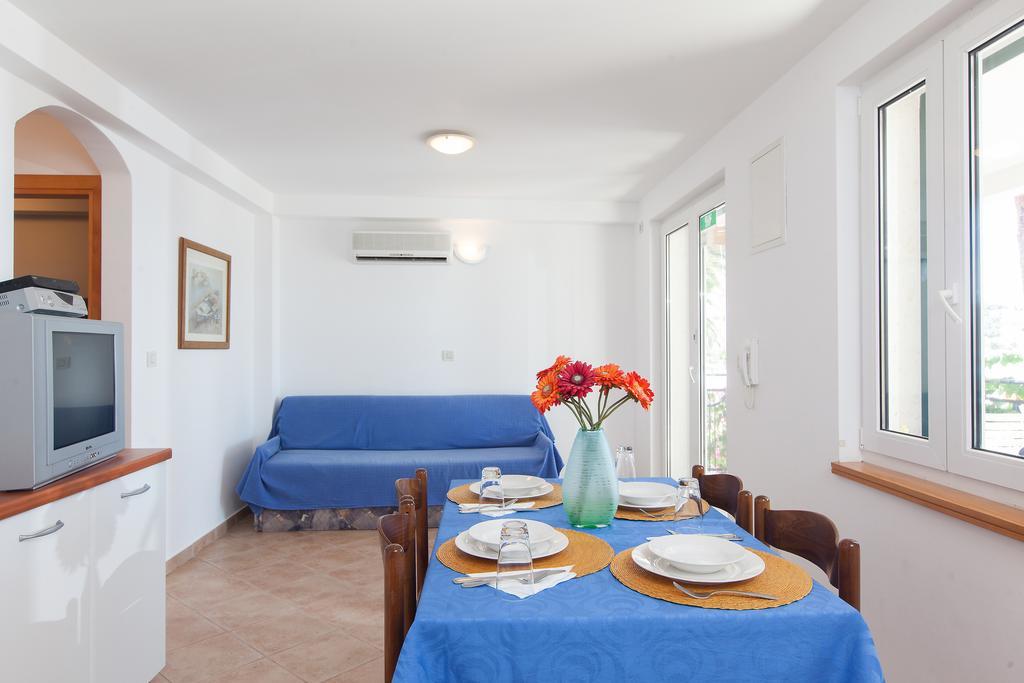Villa Helena Podgora Kamer foto