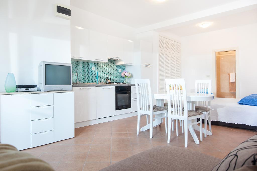 Villa Helena Podgora Kamer foto